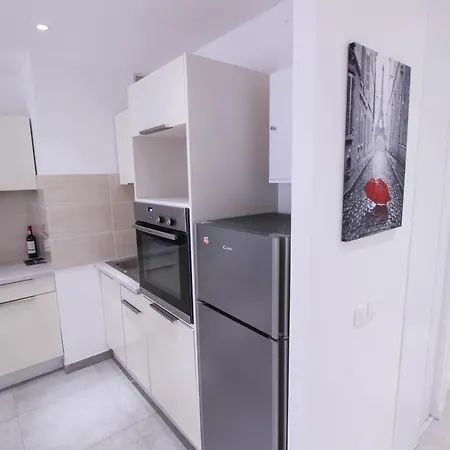 Luckey Homes - Rue Des Sablons Appartamento
