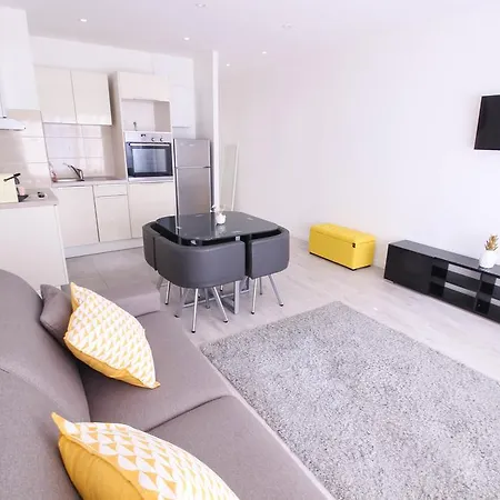 Apartment Luckey Homes - Rue Des Sablons *
